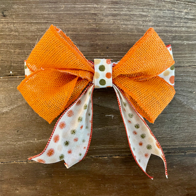 Interchangable Bows for Door Hangers